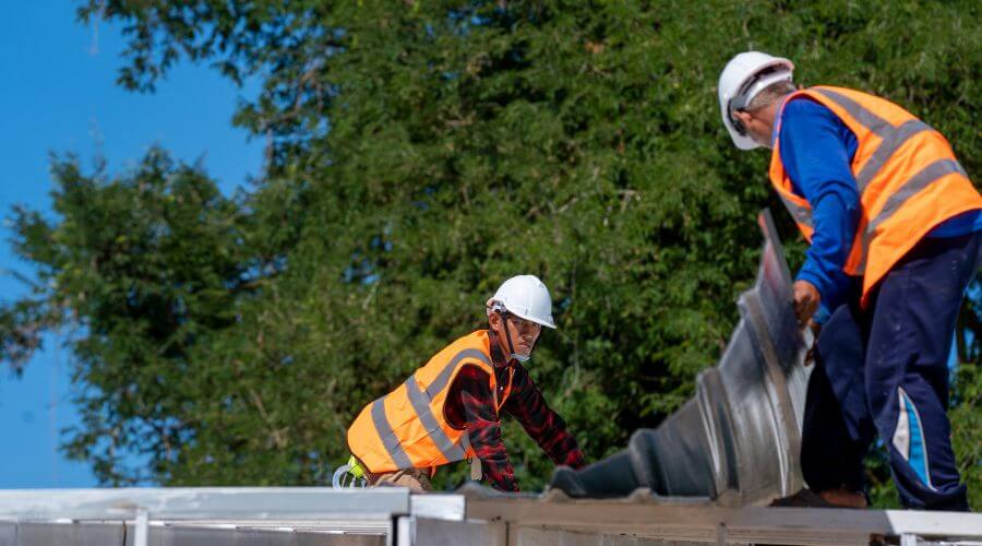 Professional new roof installation services in Mantachie, MS